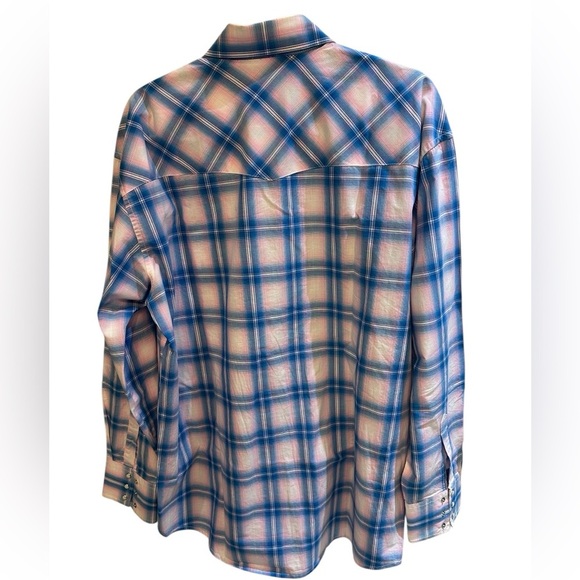 Wrangler Blue and Pink Plaid Shirt Size L Breast Cancer Awareness - Picture 4 of 4